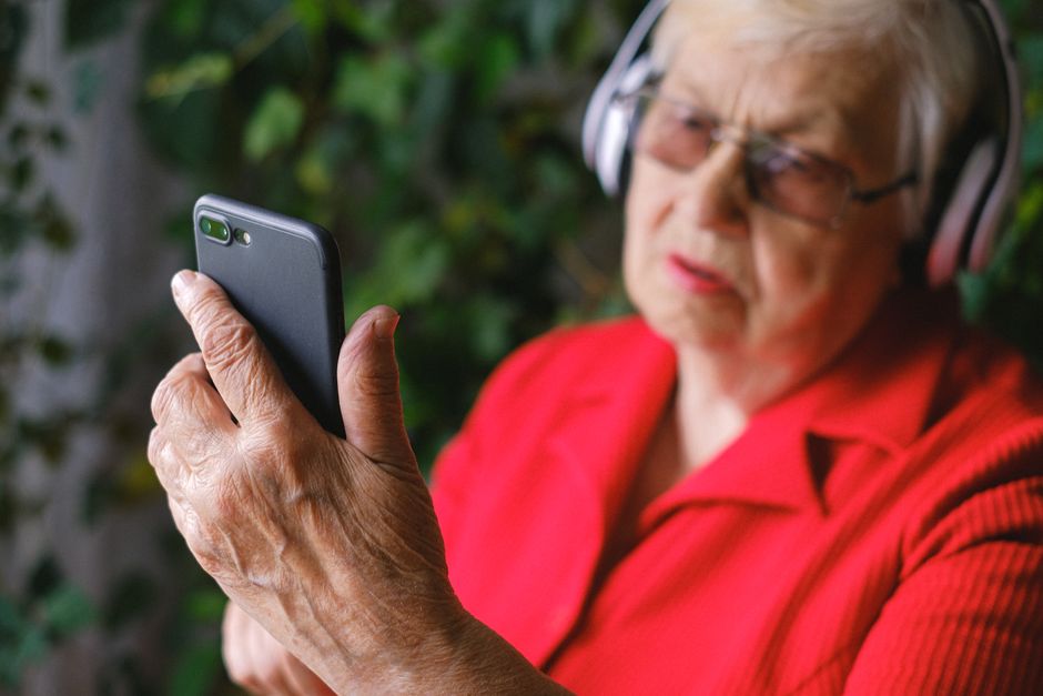 Power behind-the-ear aids built for the toughest losses